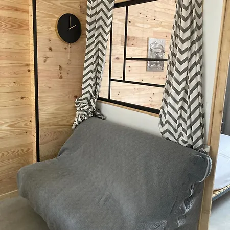 公寓 7 Appartements Relais Charraud *